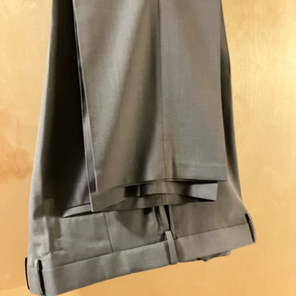 Haggar Classic Fit Gray Pants